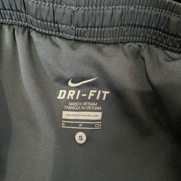 Nike Dri-Fit Shorts - Picture 3 of 3